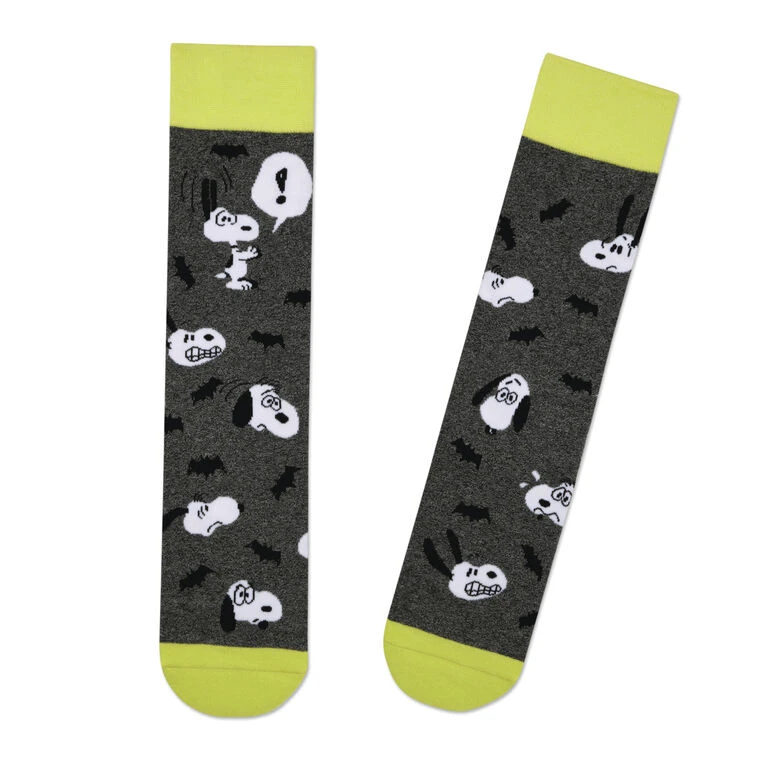 Hallmark Peanuts® Scared Snoopy Halloween Crew Socks